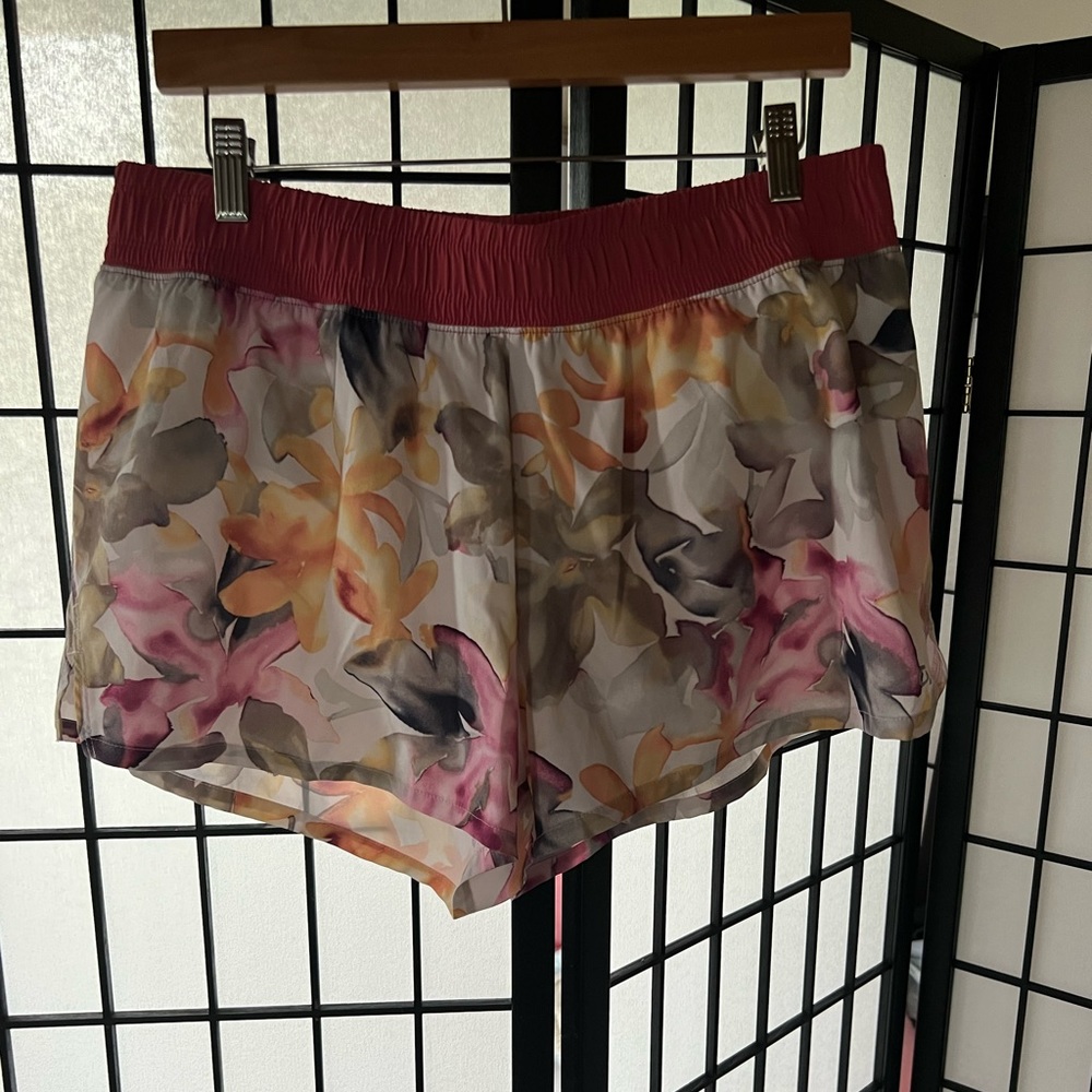 GapFit 3" Running Shorts waterfloral